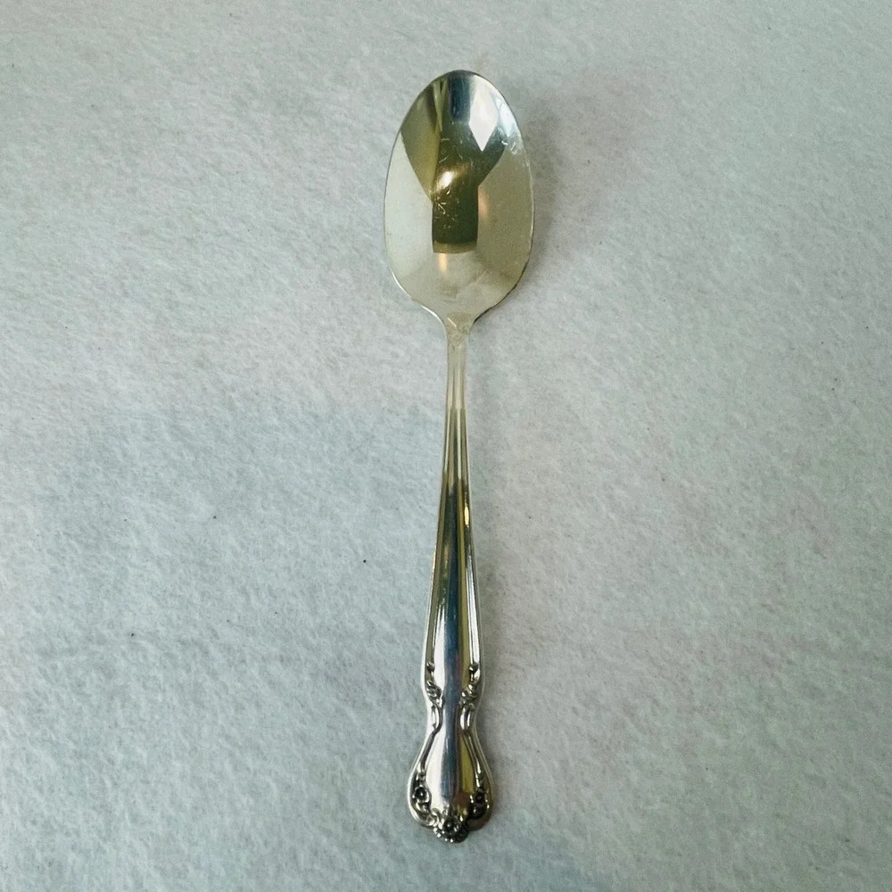 Rogers Brothers Silverplate Teaspoon Reinforced Plate IS Floral 6 Inch